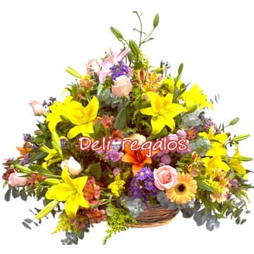 Arreglo con Flores de Temporada a domicilio Miraflores - Cod:VAT29