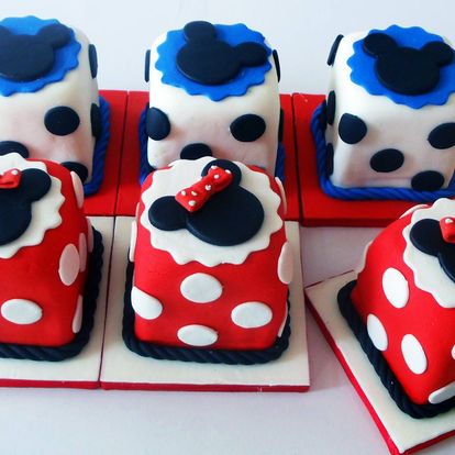 Mini torta de Mickey y Minnie en Lima - Cod:MCK19