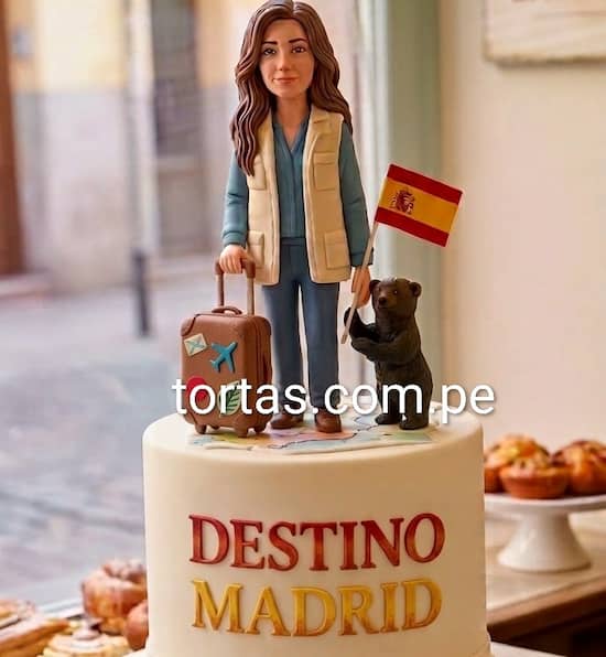 Torta 3D con Muñeco y decoracion  - Cod:TRR46