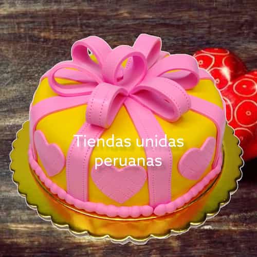 Torta Regalo corazon para dama | Torta para dama - Cod:WDA06