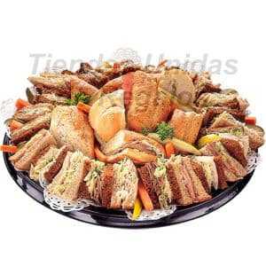 Estos servicios ofrecen una amplia variedad de bocaditos deliciosos que seguramente deleitarán a tu equipo. Desde sándwiches gourmet, pasando por canapés elegantes, hasta dulces te